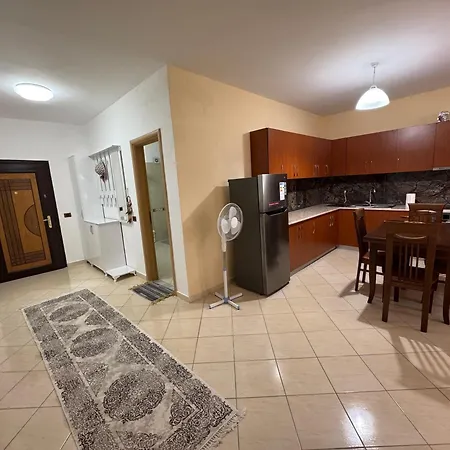 Plazh Durres Xhulio Daily Rent * Polisi i Vogel