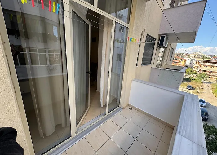 アパート Plazh Durres Xhulio Daily Rent Polisi i Vogel