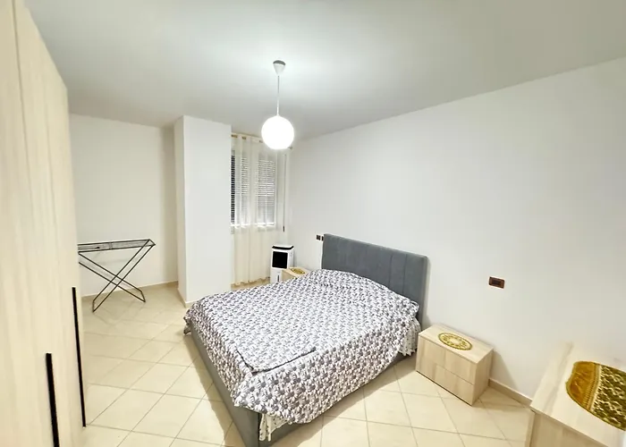 Plazh Durres Xhulio Daily Rent * Polisi i Vogel