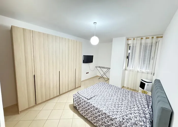 Plazh Durres Xhulio Daily Rent Διαμέρισμα Polisi i Vogel