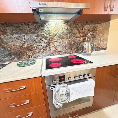 Plazh Durres Xhulio Daily Rent * Polisi i Vogel
