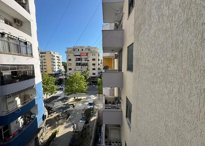 Plazh Durres Xhulio Daily Rent * Polisi i Vogel